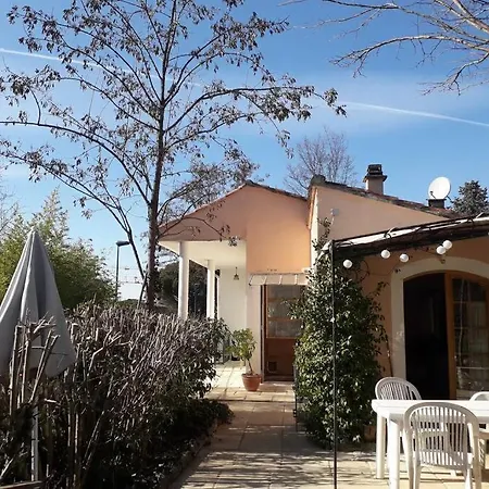 Holiday home Avec Les Oiseaux Dieulefit